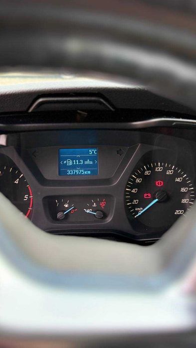 Автомобіль Ford Tranzit
