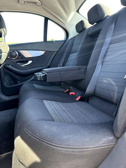 Mercedes-Benz C220d