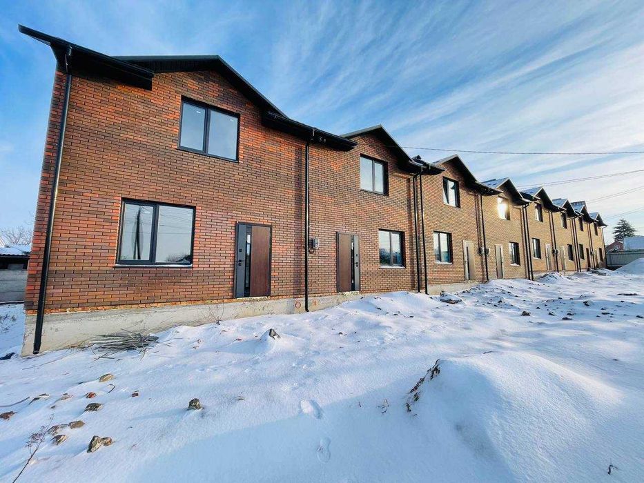 Таунхаус у районі Бучми!