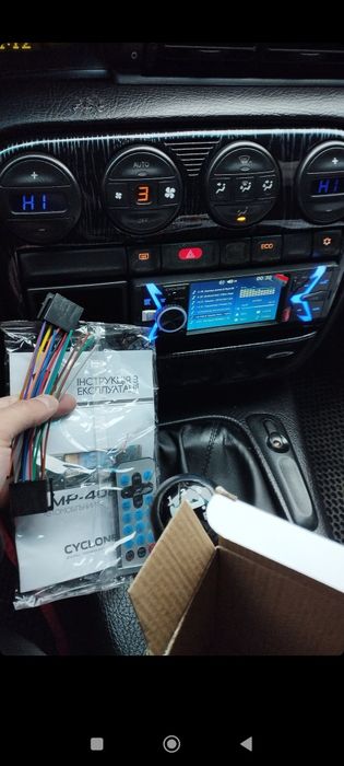 Продам нову магнітолу