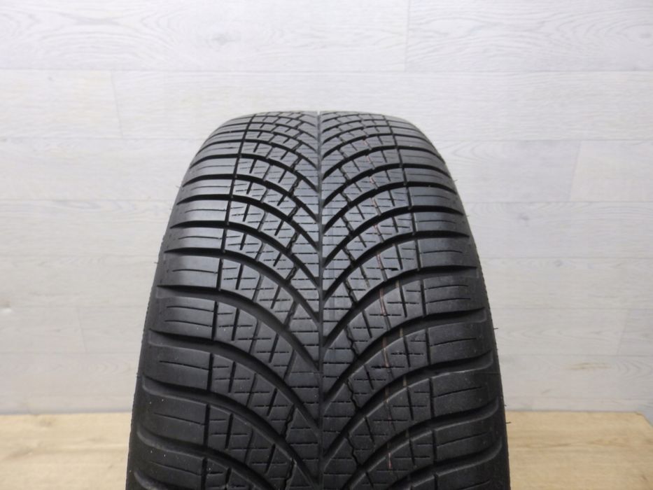 opona całoroczna goodyear vector 4seasons gen-3 205/45/17 88w