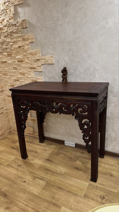 Консоль „Шінуазрі“ Франція