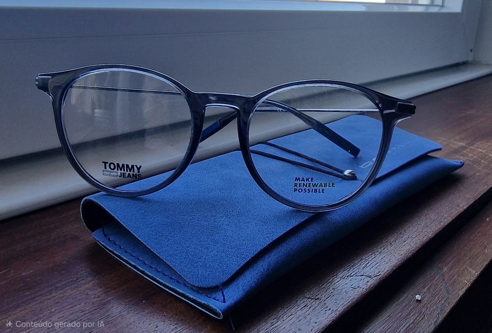 Armação Tommy Jeans