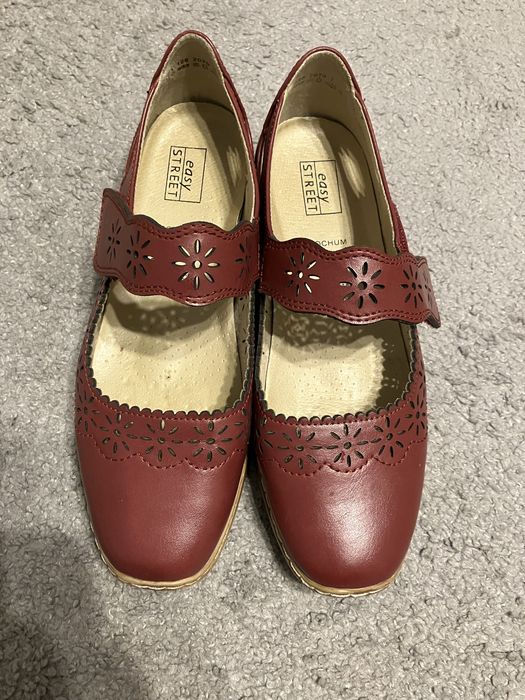 Buty EASY STREET BOCHUM damskie czerwone rozm.36