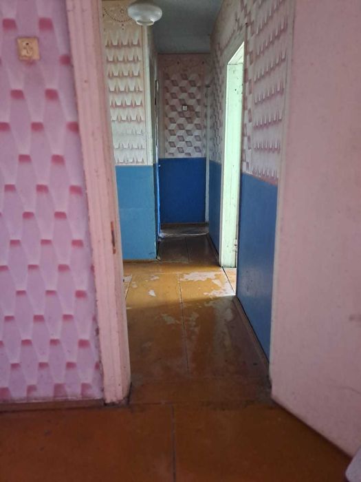 Продається простора 4-кімнатна квартира в с. Хутір-Будилів!