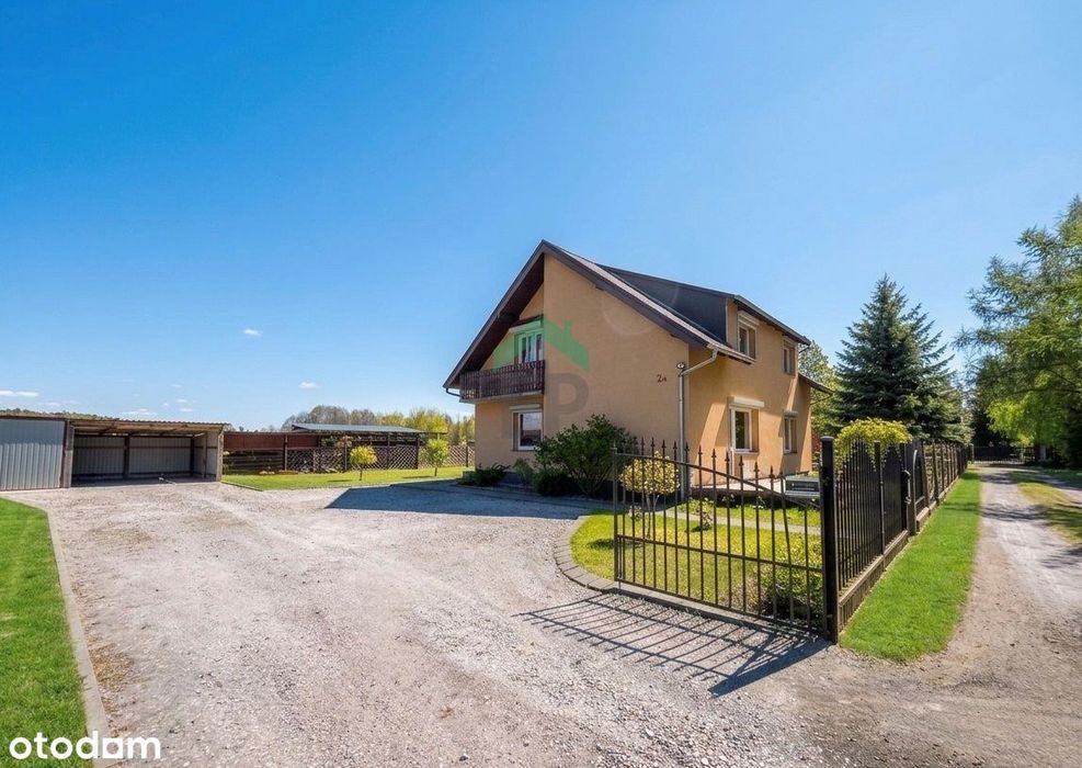 Przestronny dom w spokojnej, zielonej okolicy