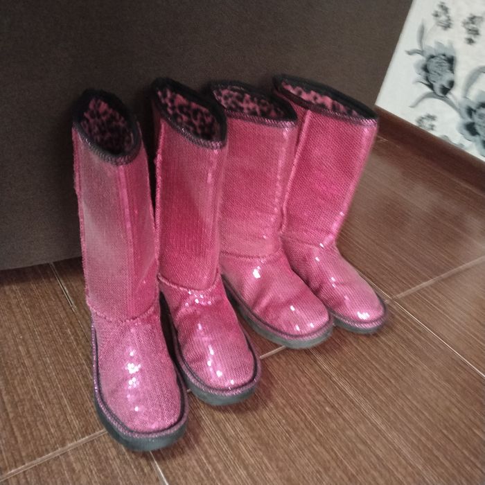 Сапоги  паєтки  .