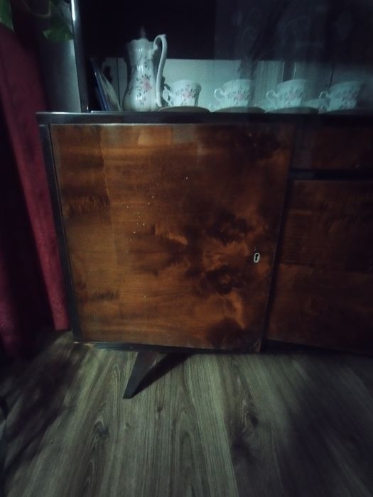 Kredens pokojowy wysoki połysk