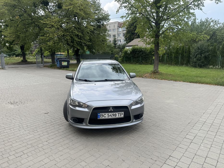 Mitsubishi Lancer  2012