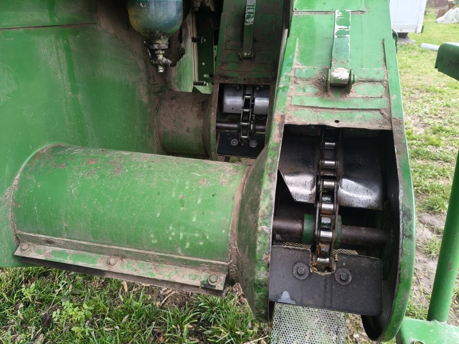 Комбайн John Deere 1157
