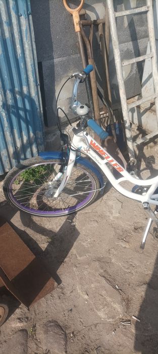 Rower młodzieżowy dziewczęcy koła 24