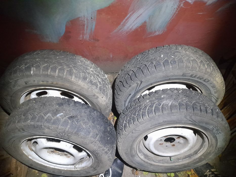 Продам шини з дисками Кама Євро 519 175/70 R13 82T