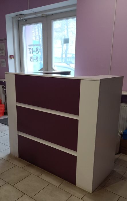 Продаж торгового обладнання для магазину Взуття та Одягу б/у