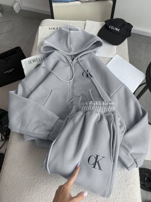 Женский теплый спортивный костюм/Жіночий теплий спортивний костюм СК