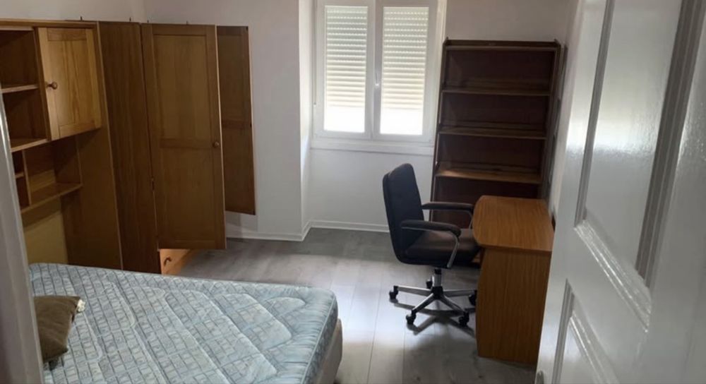 Quarto para alugar a estudantes