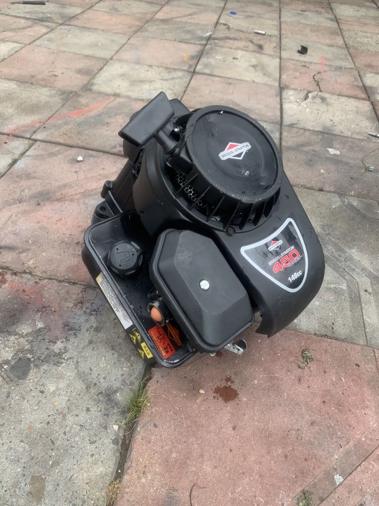 Двигатель газонокосилки Briggs and Stratton Хонда. Мтд.: 2 400 грн ...