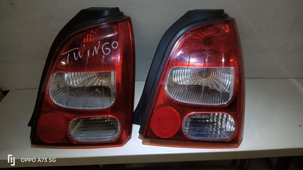 Farolim Renault Twingo original lado direito 2010