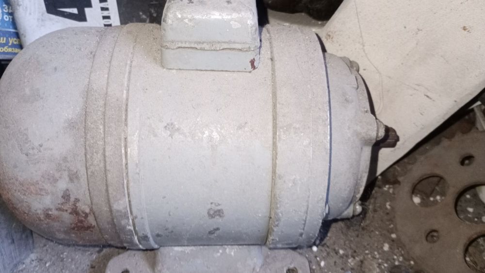 Продам Эл двигатель 0.8Квт