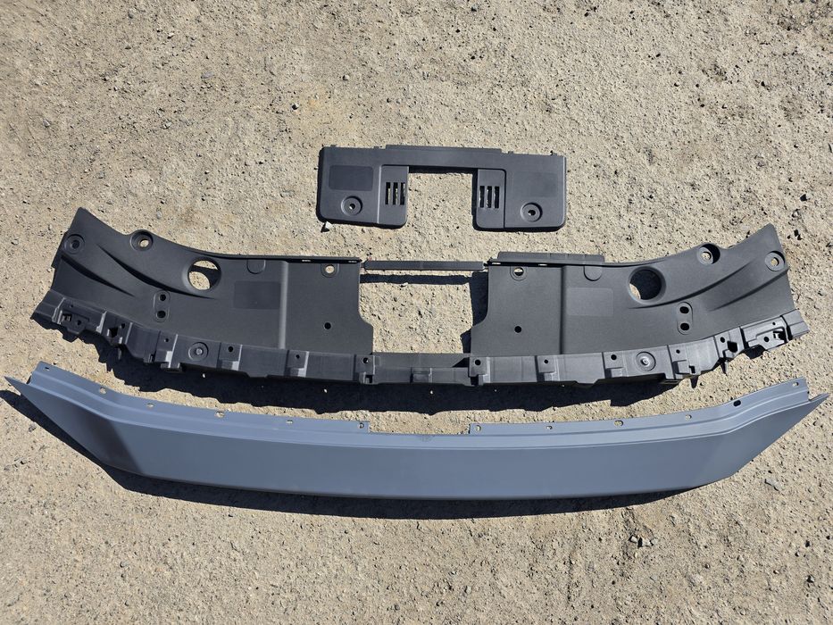 Накладка Кронштейн Решітки Радіатора Переднього Бамперу Mazda CX-5