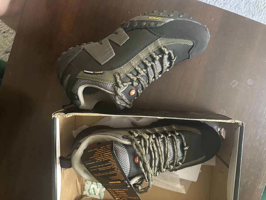 Buty sportowe robocze nowe 43