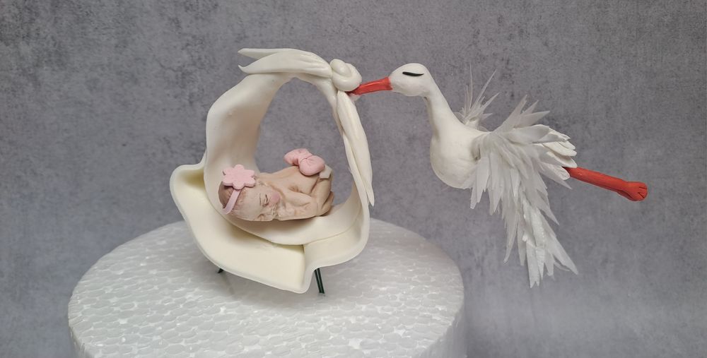 Фігурка з мастики на торт декор