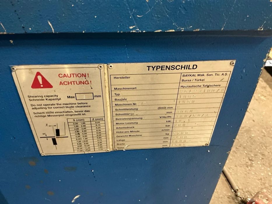 Guilhotina Baykal HGL-3100/8 de 1995