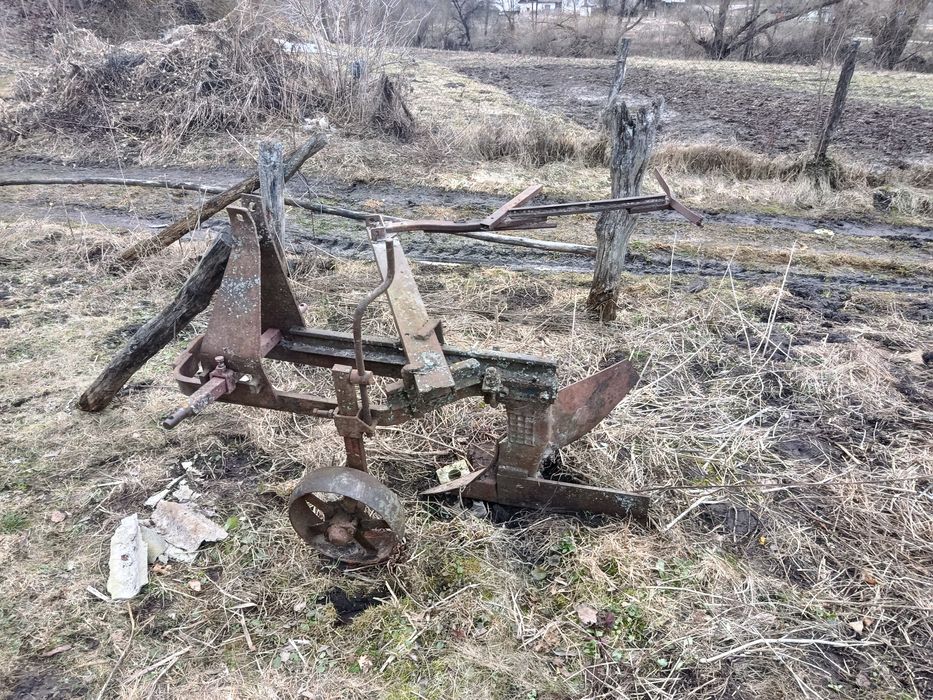 Продається плуг одно корпусний