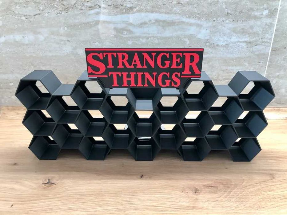 Стенд для фігурок з мультфільму "Stranger Things" Kinder Joy