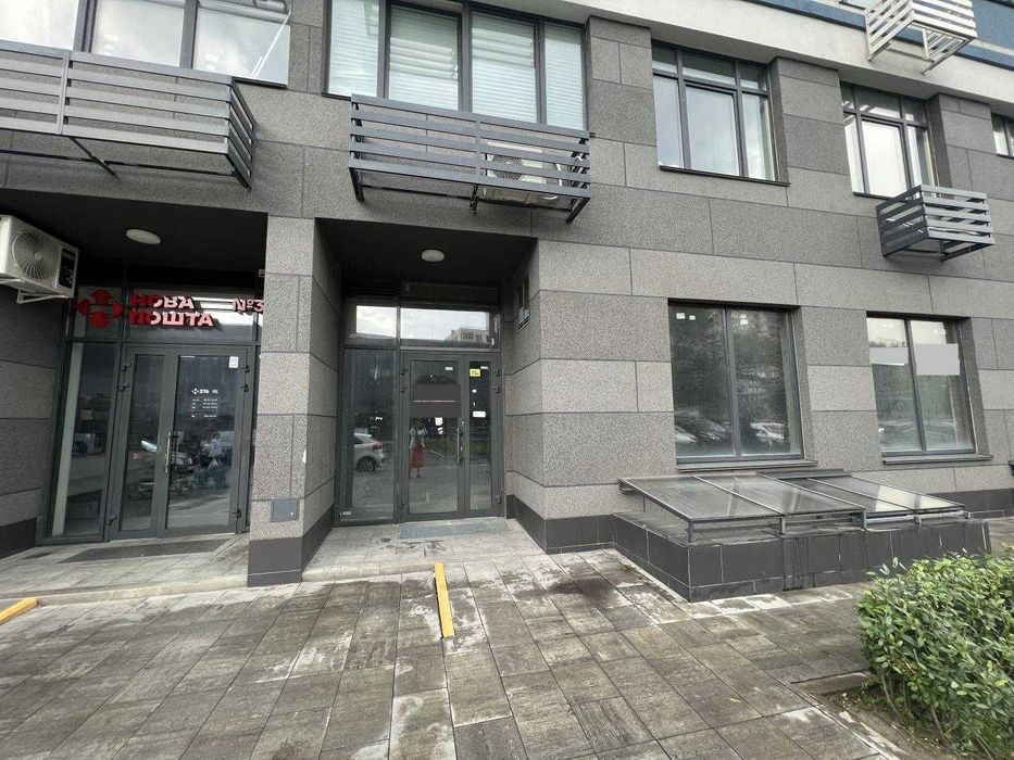 Продаж комерційного приміщення в ЖК Галактика.