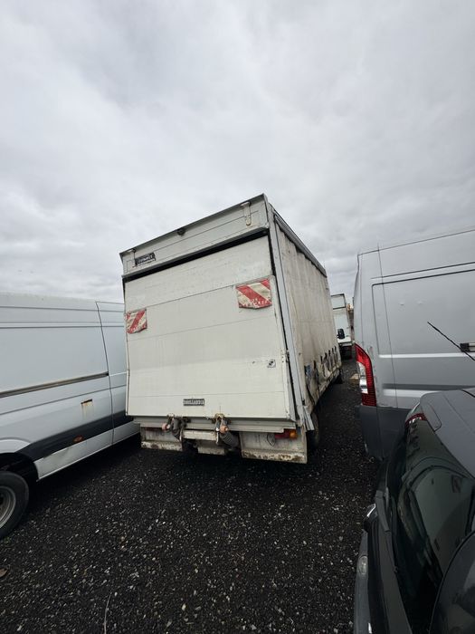 Renault Master kontener plus winda Niski przebieg