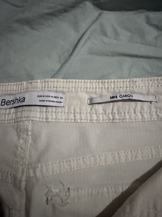 Saia cargo bershka