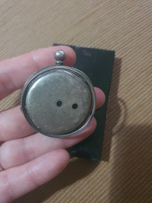 Relógio de bolso muito antigo em prata para peças