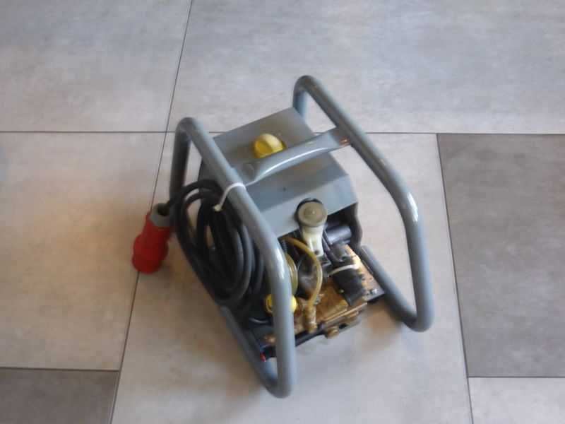 Myjka KARCHER HD 715 cage -380V -Super stan