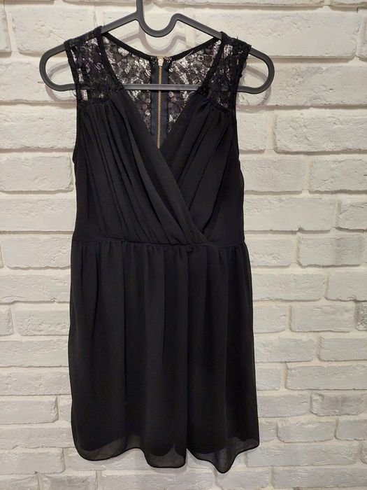 Mała czarna sukienka