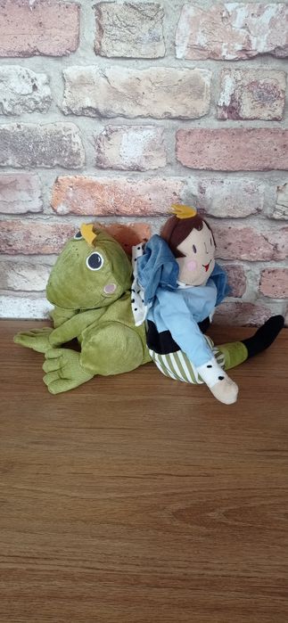 Ikea  KVACK Pluszak, maskotka  żaba/książę 2w1 -25cm, książę i żaba