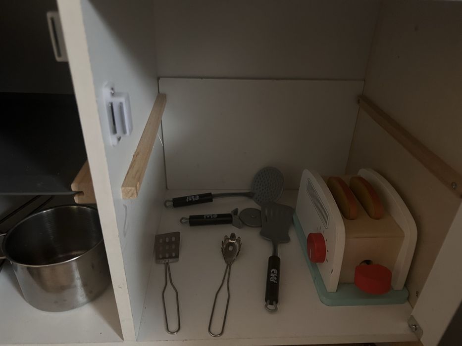 Kuchnia drewniana dla dzieci