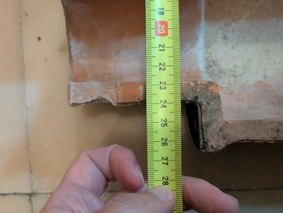 Telha Portuguesa "Miguel Pereira Outeiro Cabeça"