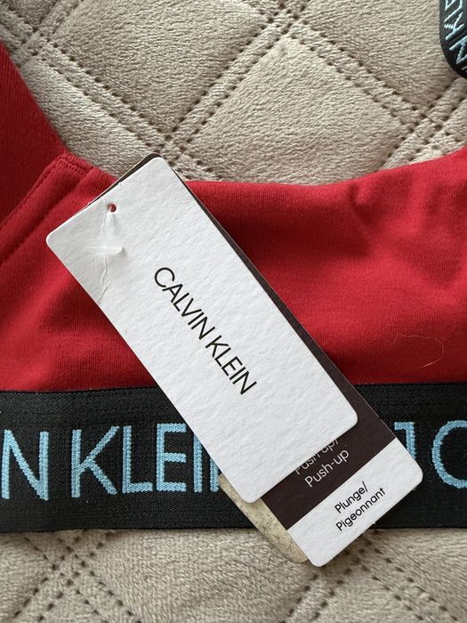 Бюстгалтер Calvin Klein