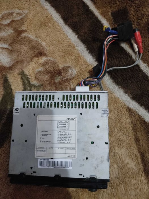Автомагнітола Clarion