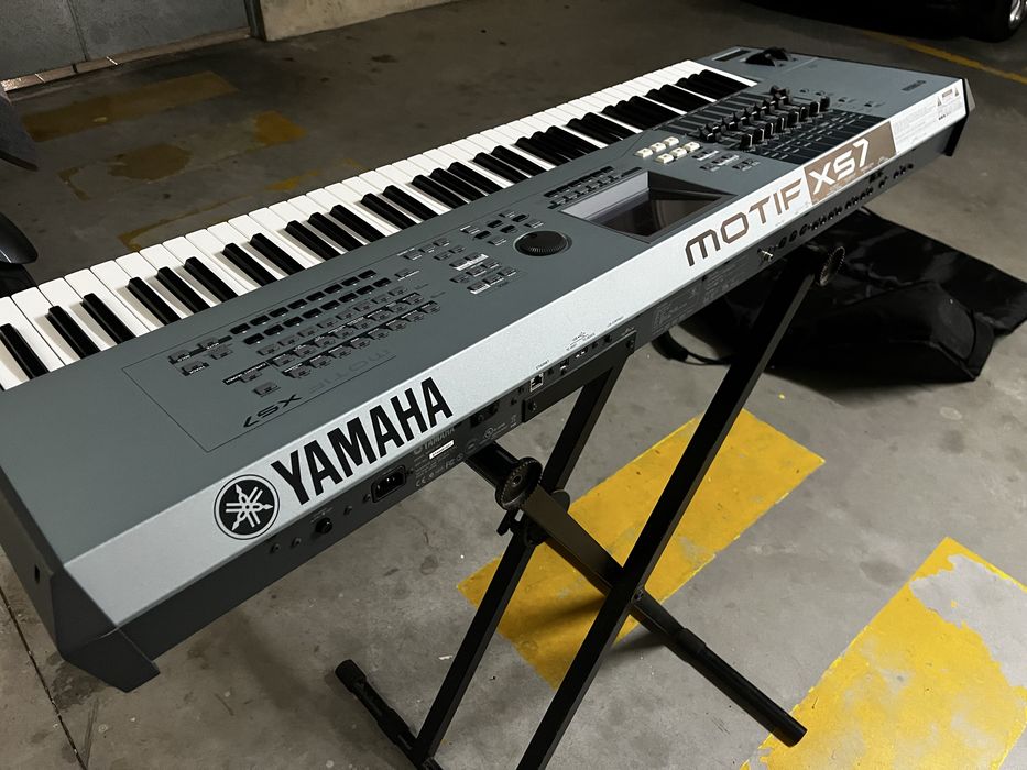 Yamaha Motif XS7
