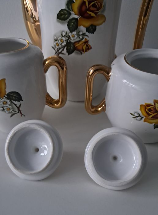 Serviço de café Louçarte
