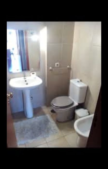 Alugo quarto feminino em vila nova de Famalicão