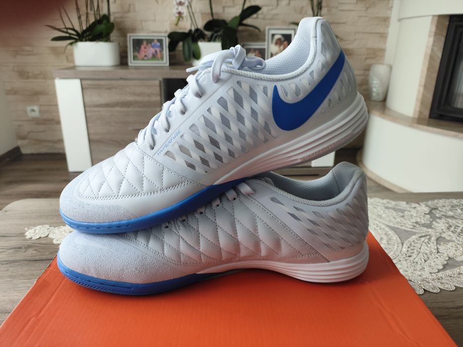 Sprzedam nowe buty halowe Nike lunargato 2 rozmiar 43