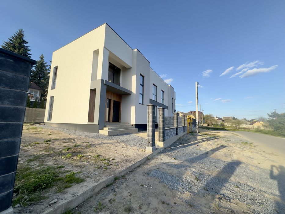 Є-оселя! Продаж котеджу з комунікаціями на ділянці 4,5 сот., р-н Тинне