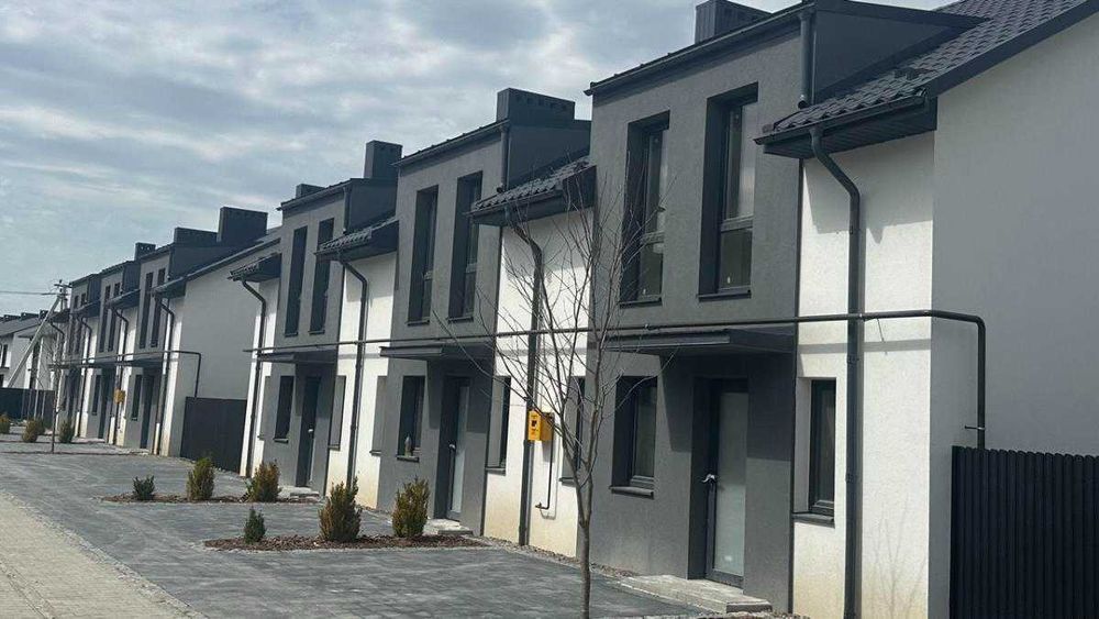 Продається таунхаус  125м2 готовий до ремонту у районі Крихівців