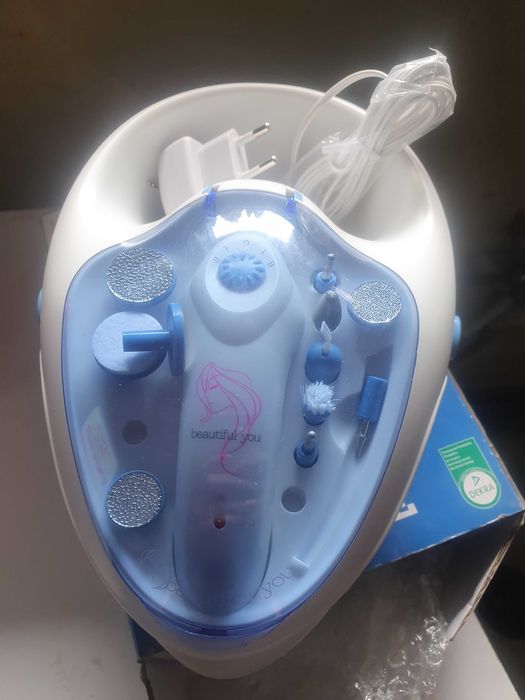 Zestaw do manicure i pedicure NOWY