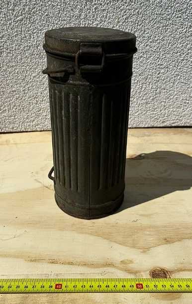 Puszka na maskę gazową ww2