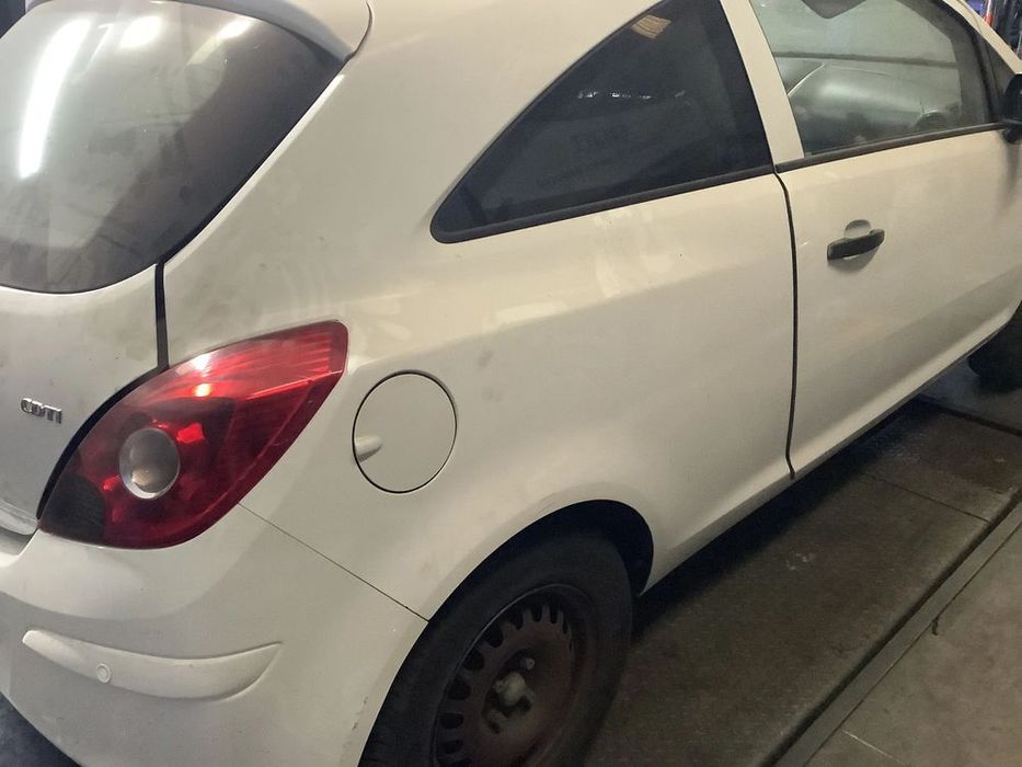 Opel Corsa D 1.3 CDTi - Para peças