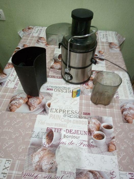 Соковыжималка электрическая