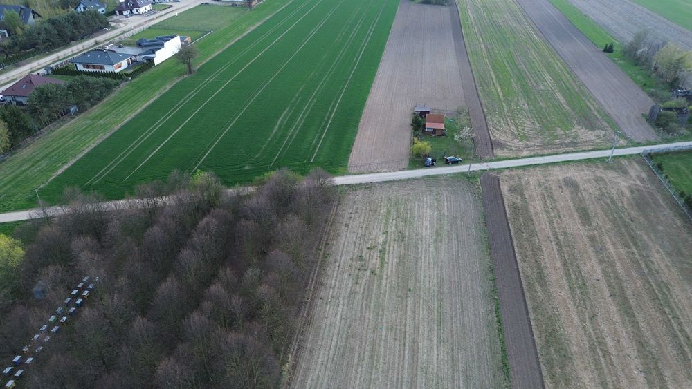 Działka na sprzedaż